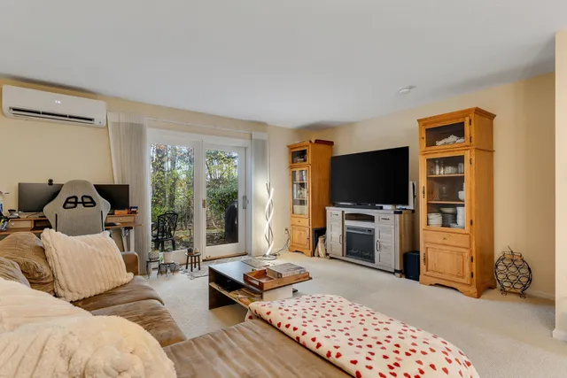 $299,000 | 24 Hayes Avenue, South Burlington, VT 05403