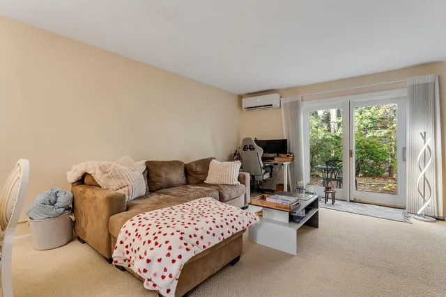 $299,000 | 24 Hayes Avenue, South Burlington, VT 05403