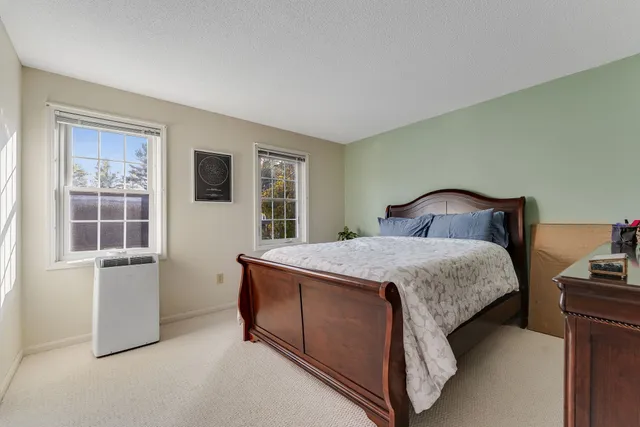 $299,000 | 24 Hayes Avenue, South Burlington, VT 05403