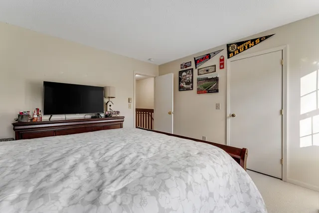 $299,000 | 24 Hayes Avenue, South Burlington, VT 05403