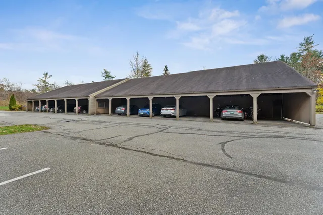 $299,000 | 24 Hayes Avenue, South Burlington, VT 05403