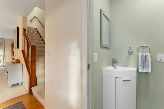 $299,000 | 24 Hayes Avenue, South Burlington, VT 05403