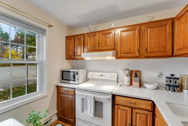 $299,000 | 24 Hayes Avenue, South Burlington, VT 05403