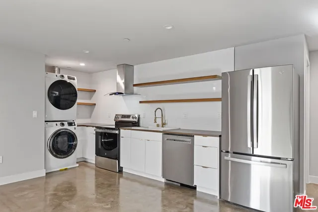 $739,000 | 919 1/2 North Benton Way, Los Angeles, CA 90026