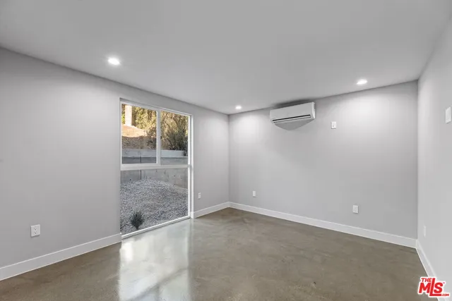 $739,000 | 919 1/2 North Benton Way, Los Angeles, CA 90026