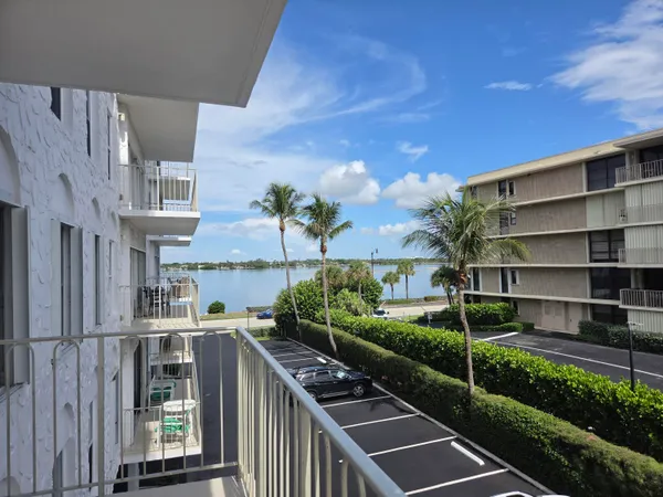 $2,400 | 3230 South Ocean Boulevard, Unit C205, Palm Beach, FL 33480