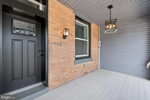 a view of an entryway of the house