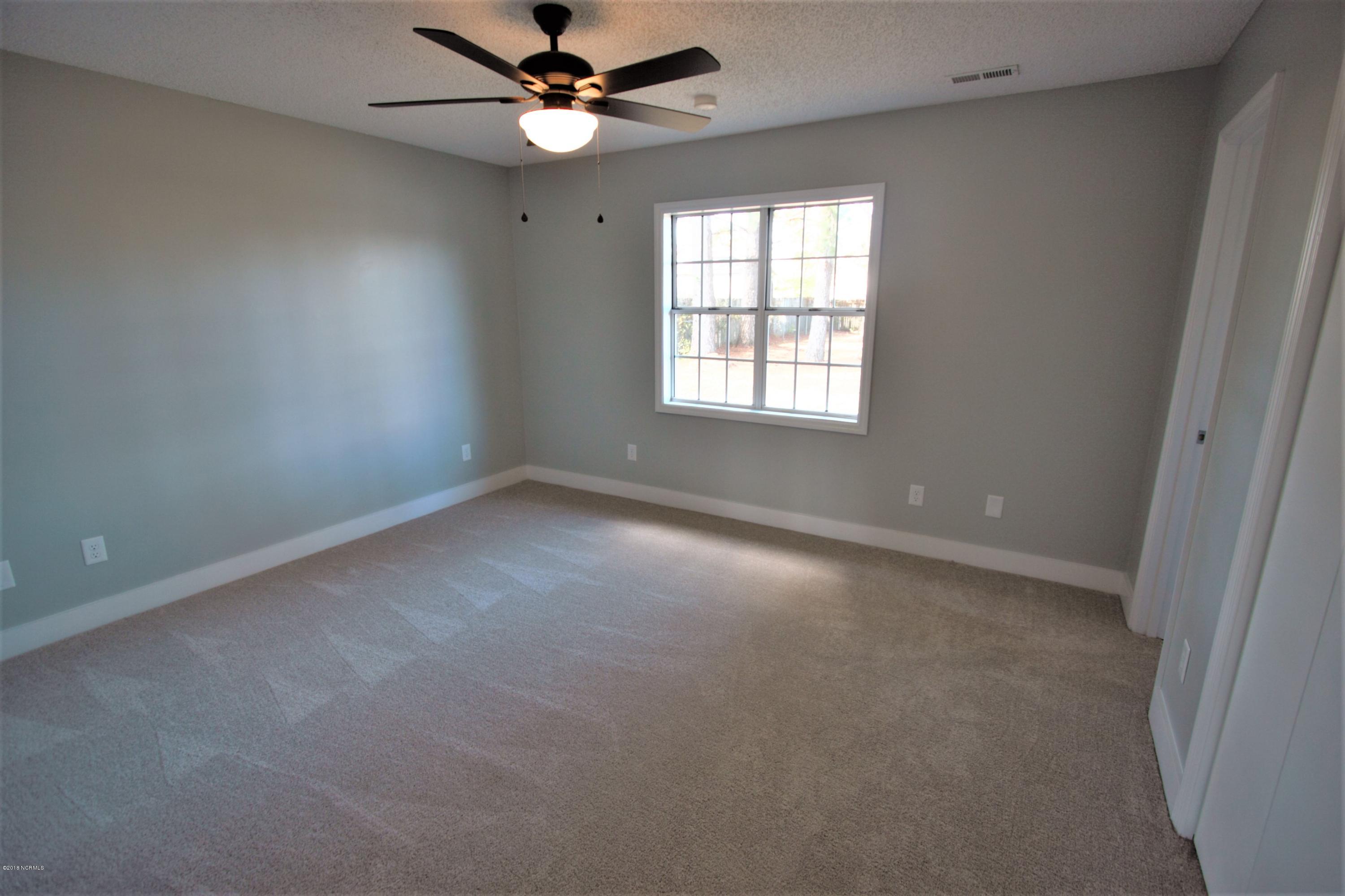 307 Riggs Road Hubert, NC 28539 - Photo 16 of 28 IMG_2735 (2)