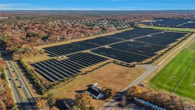 $979,000 | Rt-25a, Shoreham, NY 11786