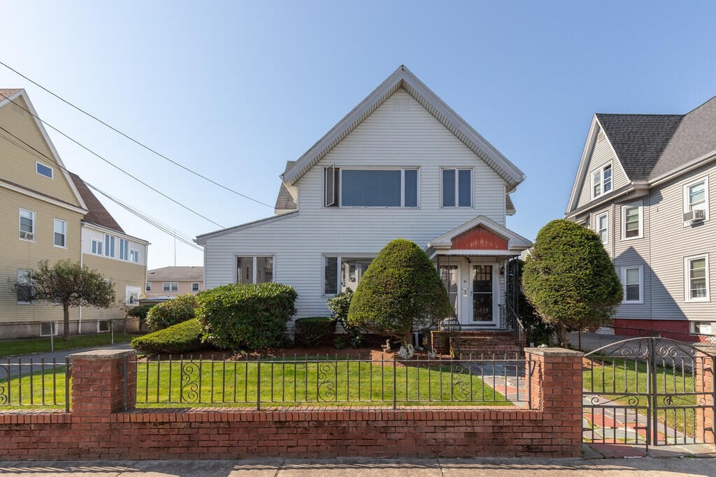 11 Upland Road Everett, MA 02149 - Photo 1 of 28 Gallery Image 1