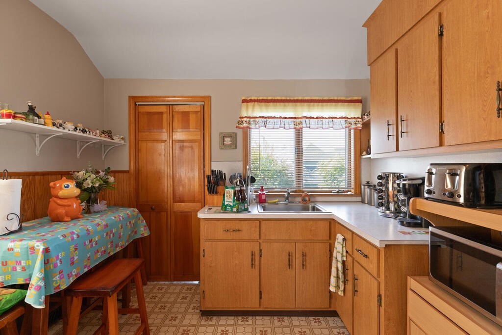 11 Upland Road Everett, MA 02149 - Photo 22 of 28 Gallery Image 22