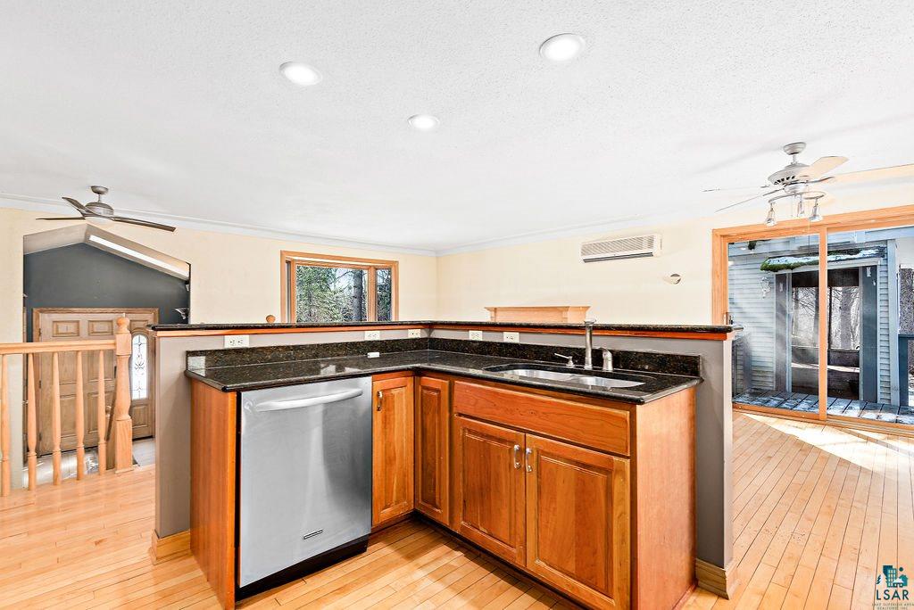 3417 Trinity Road Duluth, MN 55811 - Photo 12 of 37 Gallery Image 12