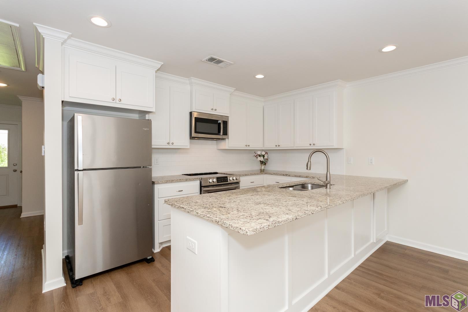 8838 Pecan Tree Drive Baton Rouge, LA 70810 - Photo 1 of 11