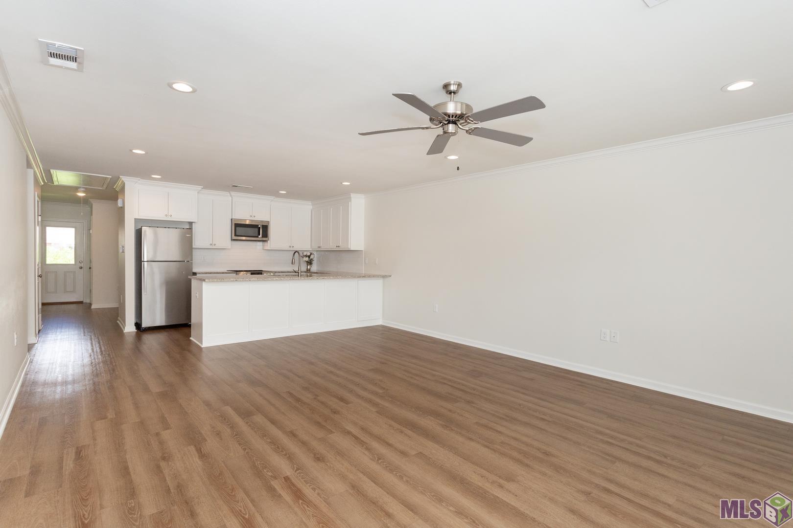 8838 Pecan Tree Drive Baton Rouge, LA 70810 - Photo 3 of 11