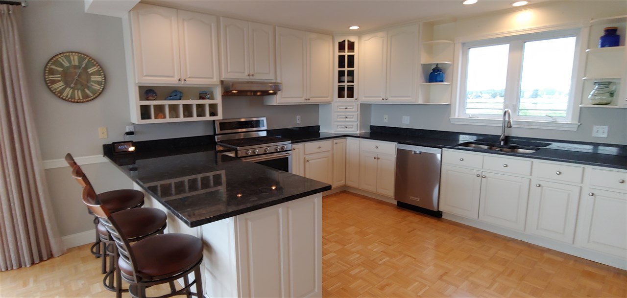 165 Island Path Hampton, NH 03842 - Photo 8 of 34 Gallery Image 8
