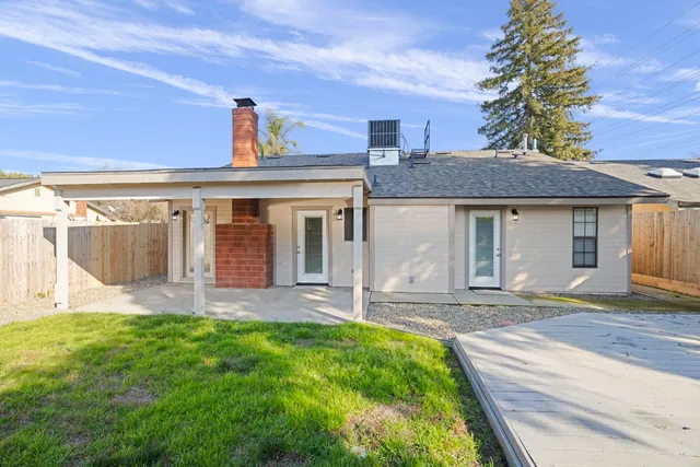 $379,000 | 1931 South W Court, Visalia, CA 93277