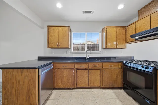 $379,000 | 1931 South W Court, Visalia, CA 93277