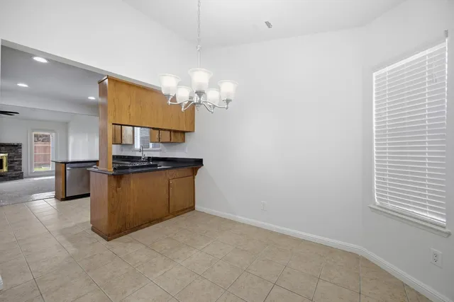 $379,000 | 1931 South W Court, Visalia, CA 93277