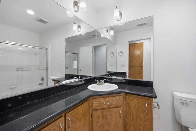 $379,000 | 1931 South W Court, Visalia, CA 93277