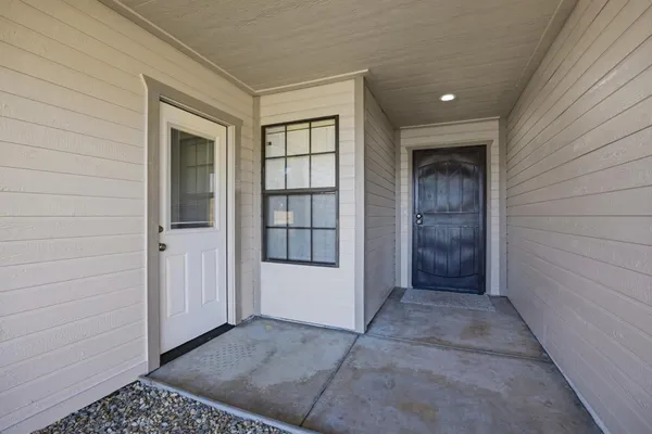 $379,000 | 1931 South W Court, Visalia, CA 93277