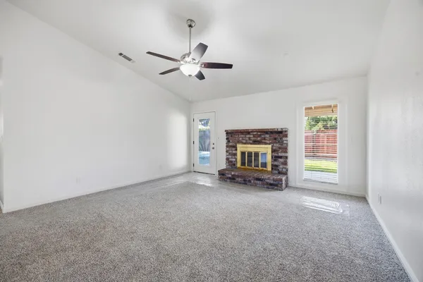 $379,000 | 1931 South W Court, Visalia, CA 93277