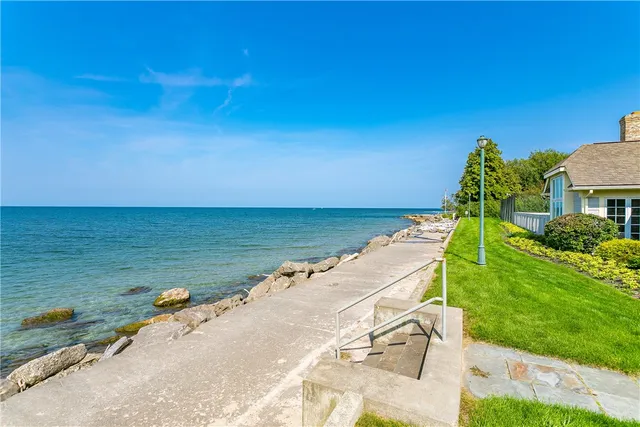 $549,900 | 125 Regatta Drive, Webster, NY 14580