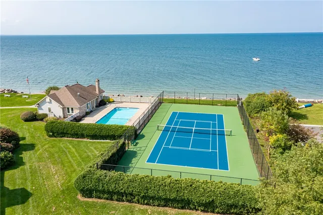 $549,900 | 125 Regatta Drive, Webster, NY 14580