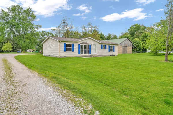 $185,000 | 120 Hendricks Street, Fillmore, IN 46128