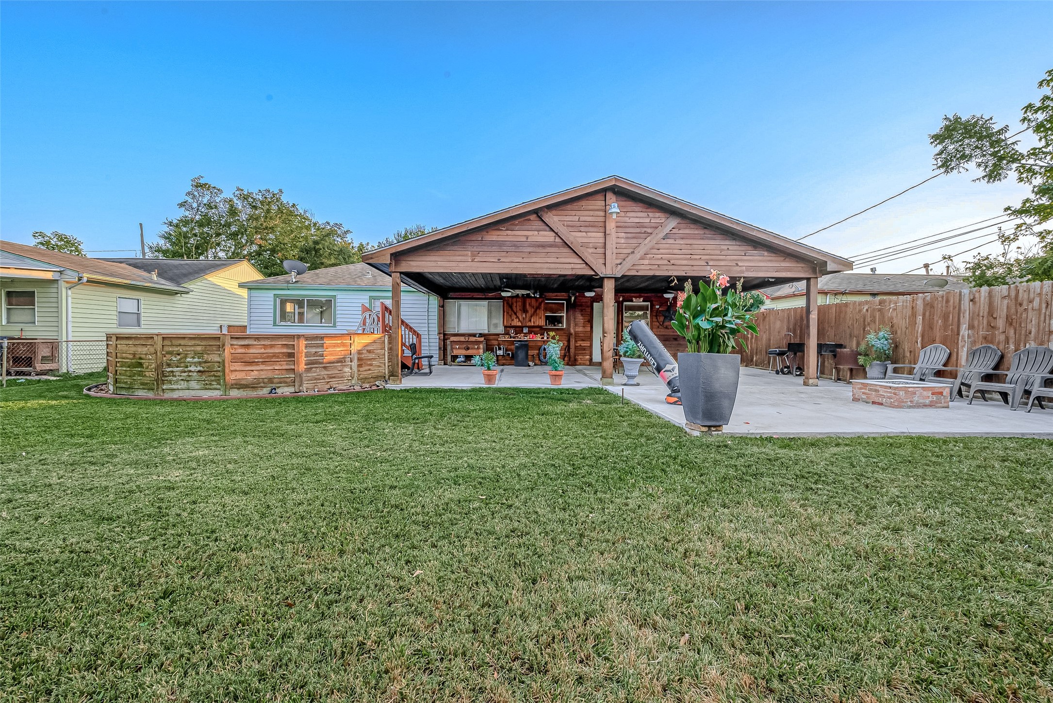 1205 Hector Avenue Pasadena, TX 77502 - Photo 16 of 48