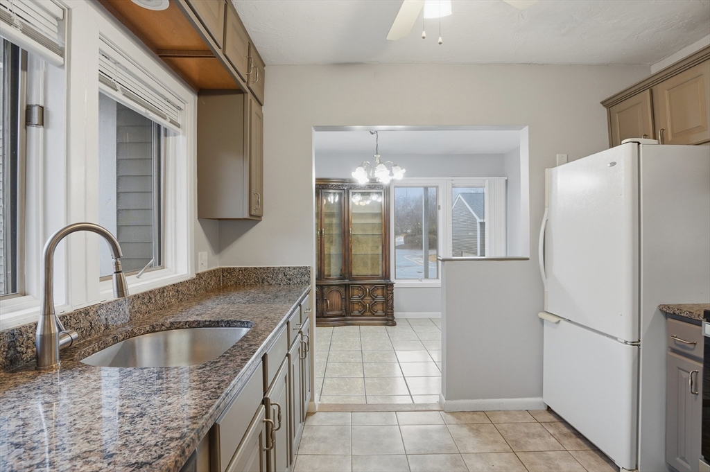 210 Beacon Park Road, Unit 210 Webster, MA 01570 - Photo 16 of 42