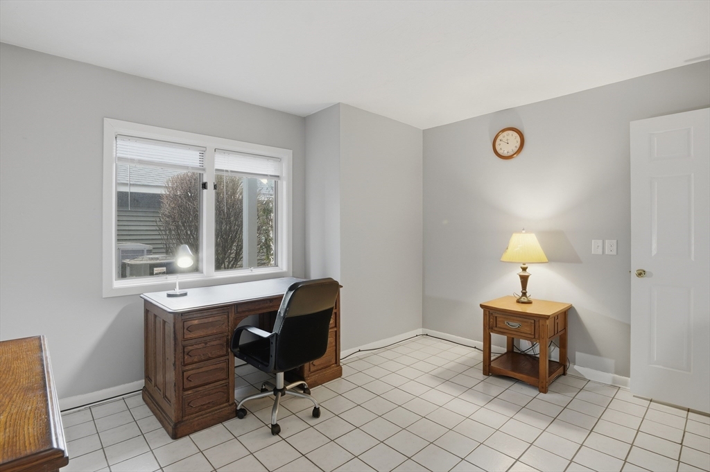 210 Beacon Park Road, Unit 210 Webster, MA 01570 - Photo 20 of 42