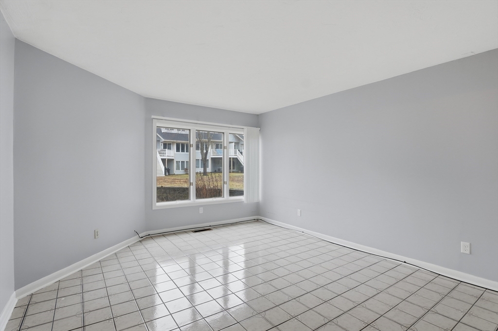 210 Beacon Park Road, Unit 210 Webster, MA 01570 - Photo 22 of 42