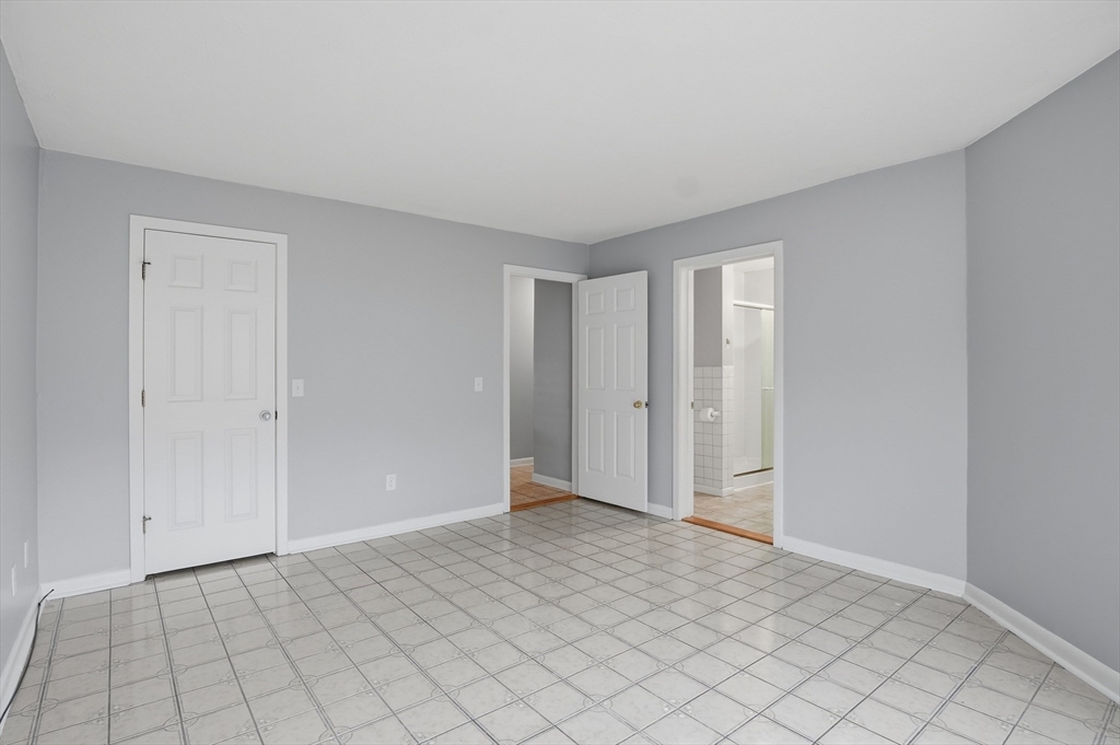 210 Beacon Park Road, Unit 210 Webster, MA 01570 - Photo 24 of 42