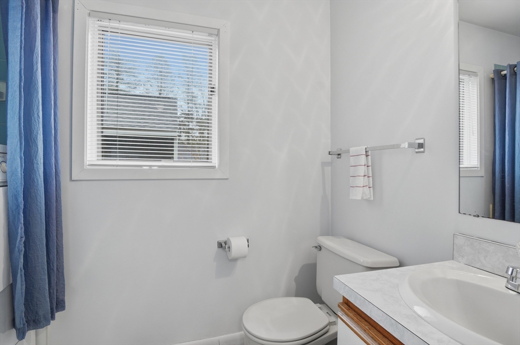 210 Beacon Park Road, Unit 210 Webster, MA 01570 - Photo 27 of 42