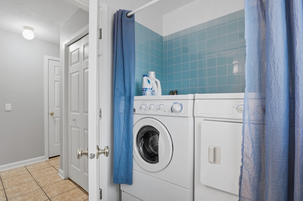 210 Beacon Park Road, Unit 210 Webster, MA 01570 - Photo 28 of 42