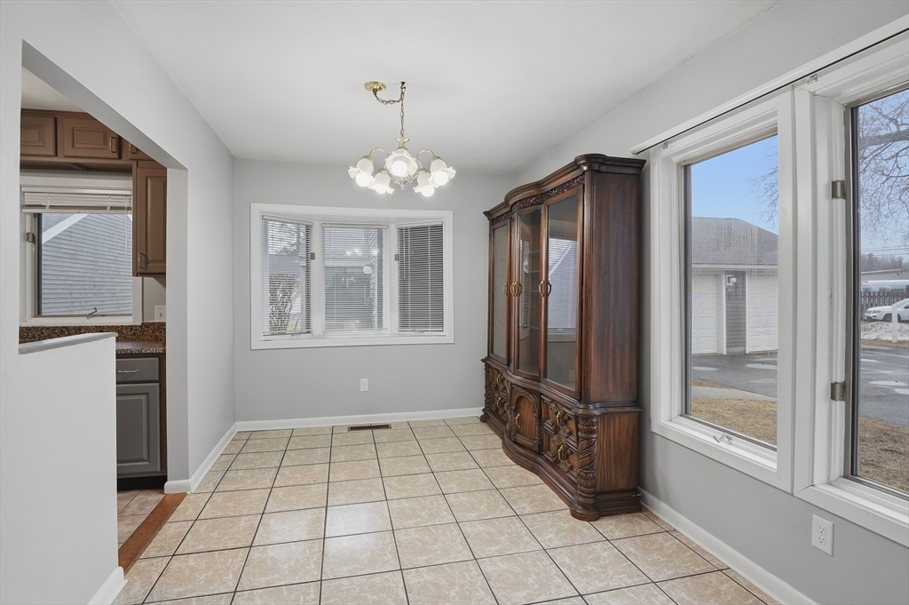 210 Beacon Park Road, Unit 210 Webster, MA 01570 - Photo 10 of 42