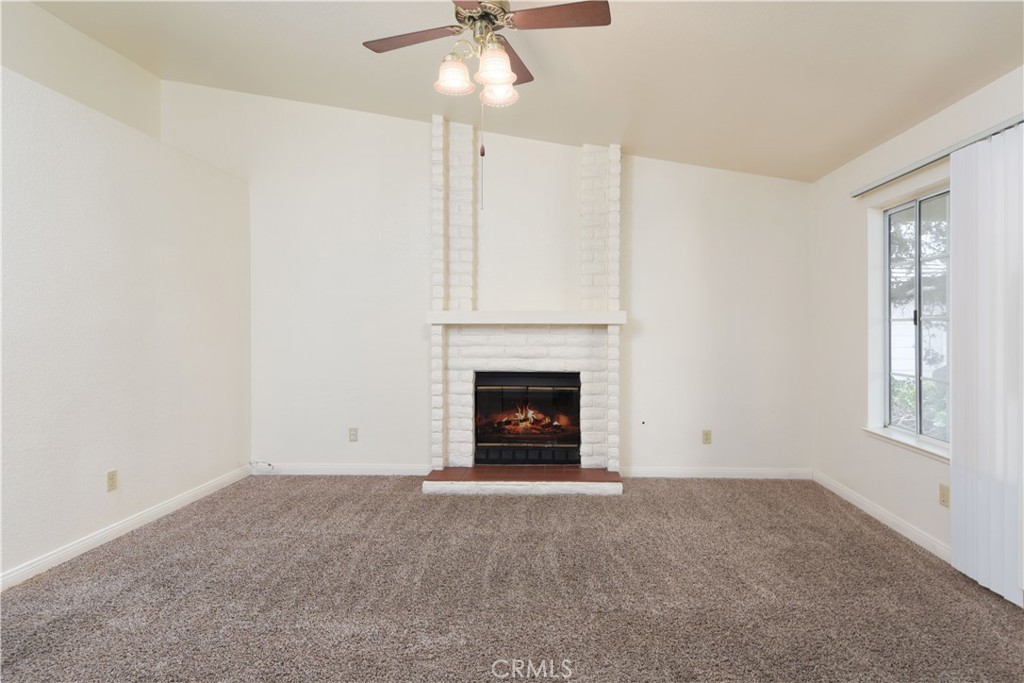 784 Ashley Street Hemet, CA 92545 - Photo 4 of 27