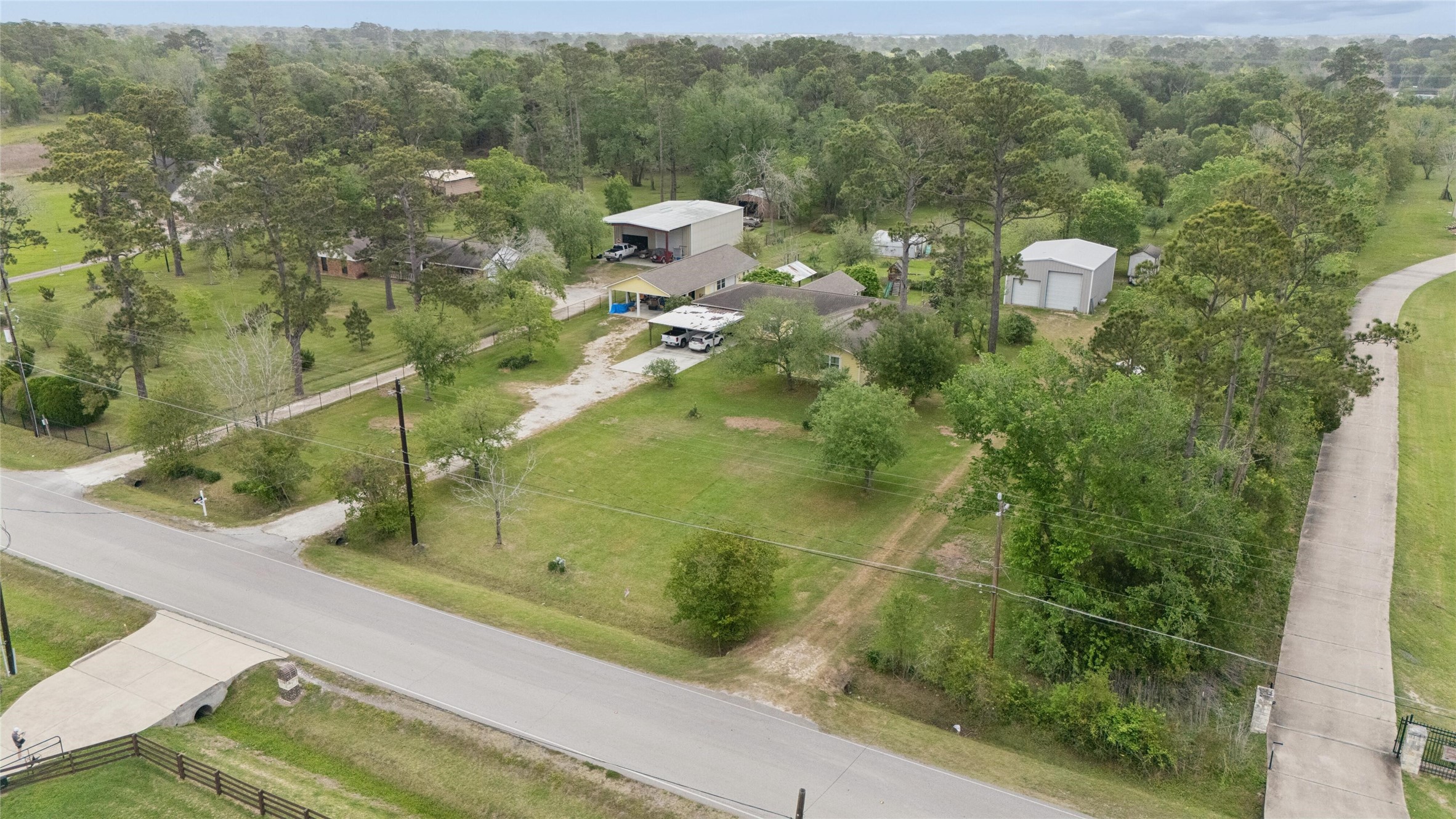 5602 Sjolander Road Baytown, TX 77521 - Photo 3 of 31