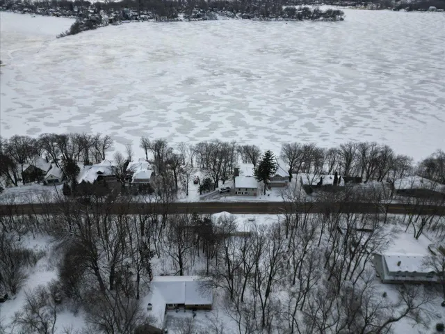 $353,500 | 4736 North Shore Drive, Mound, MN 55364