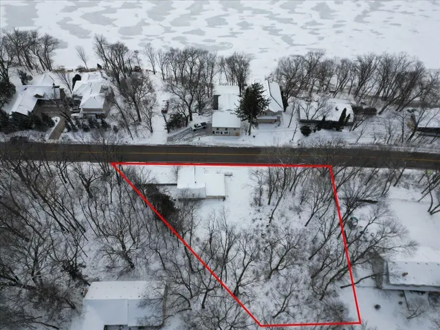 $353,500 | 4736 North Shore Drive, Mound, MN 55364