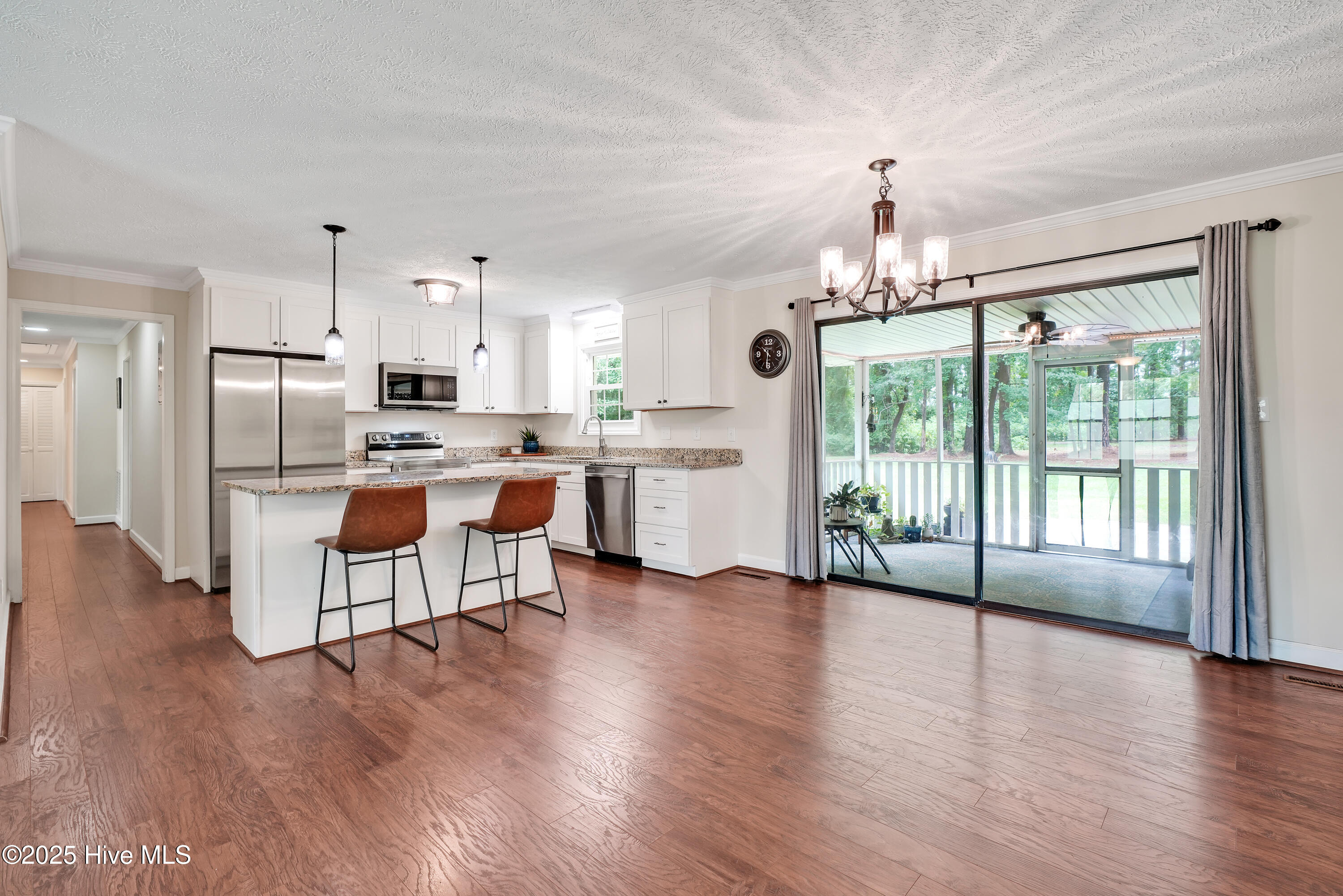 354 Golf Course Road Whiteville, NC 28472 - Photo 12 of 40 Kitchen/Dining