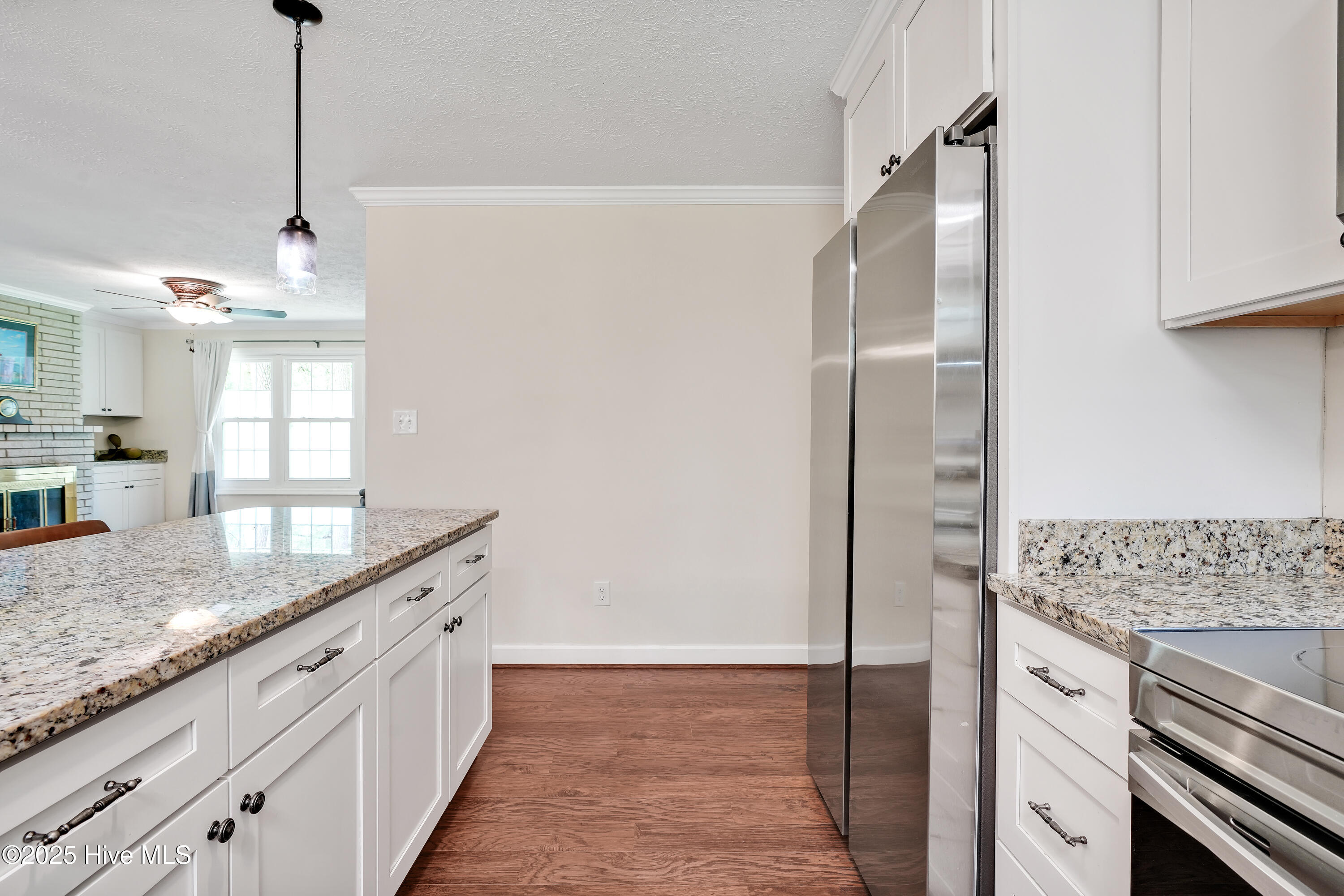 354 Golf Course Road Whiteville, NC 28472 - Photo 18 of 40 Kitchen Island