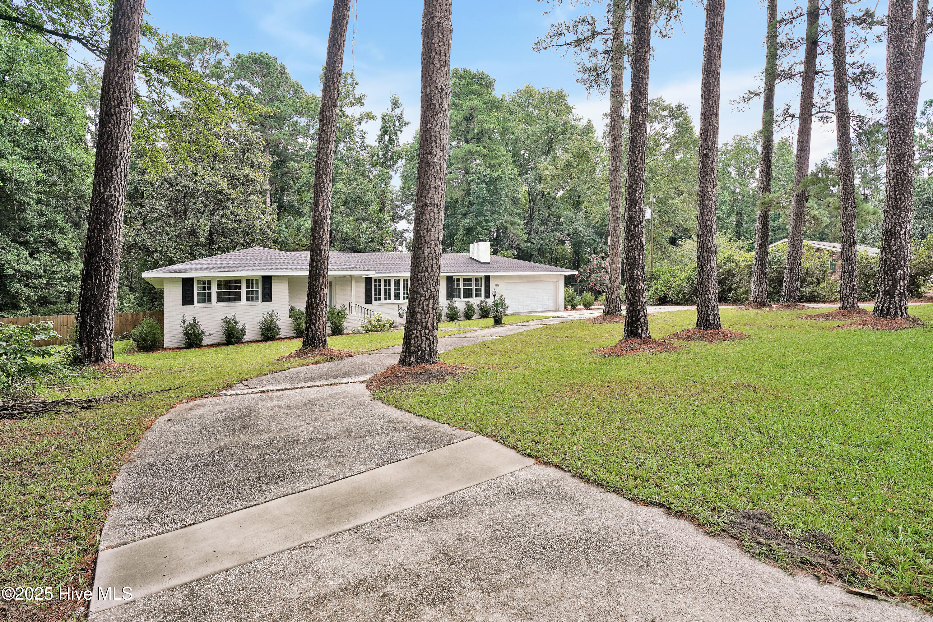 354 Golf Course Road Whiteville, NC 28472 - Photo 2 of 40 Circle Drive