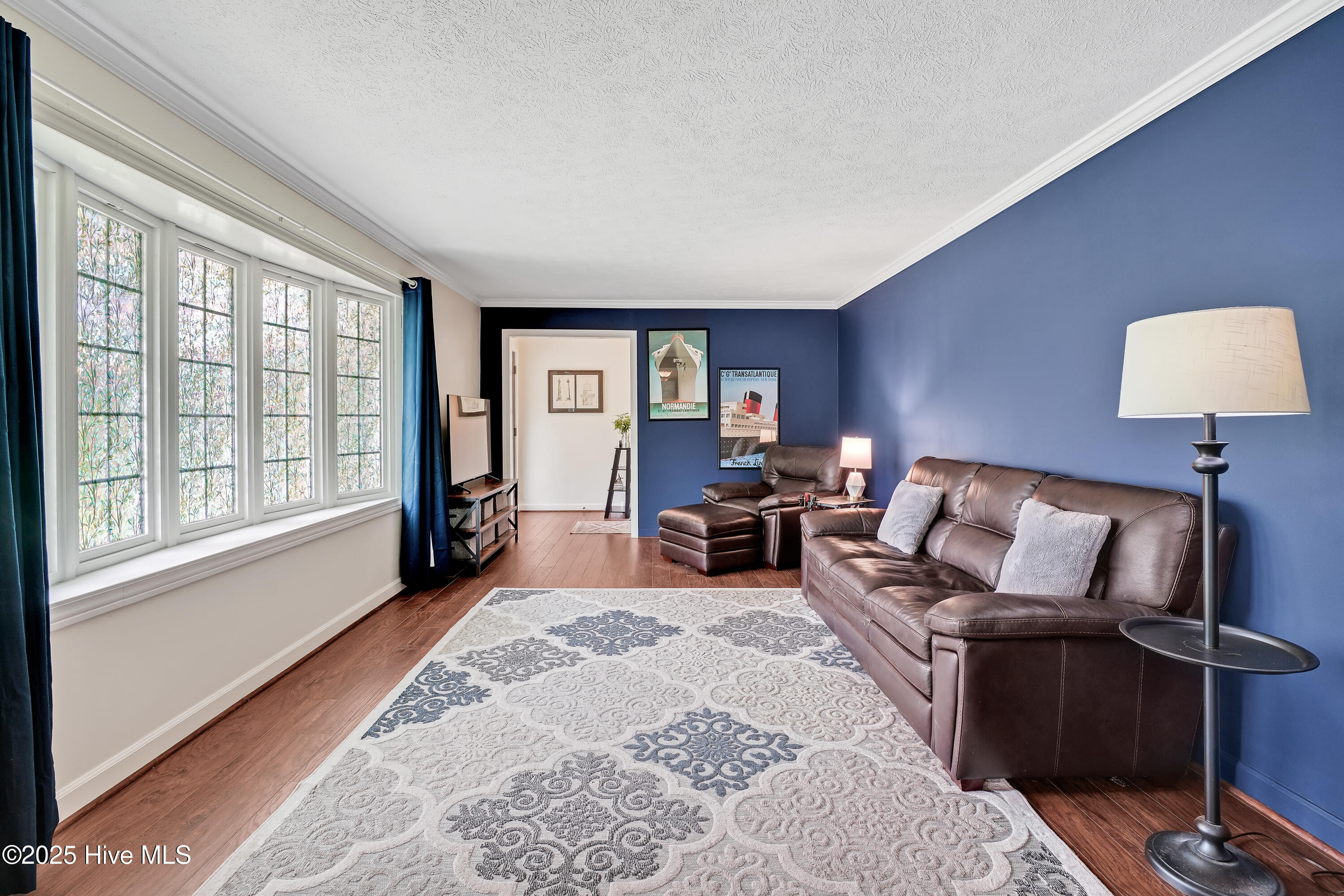 354 Golf Course Road Whiteville, NC 28472 - Photo 8 of 40 Living Room