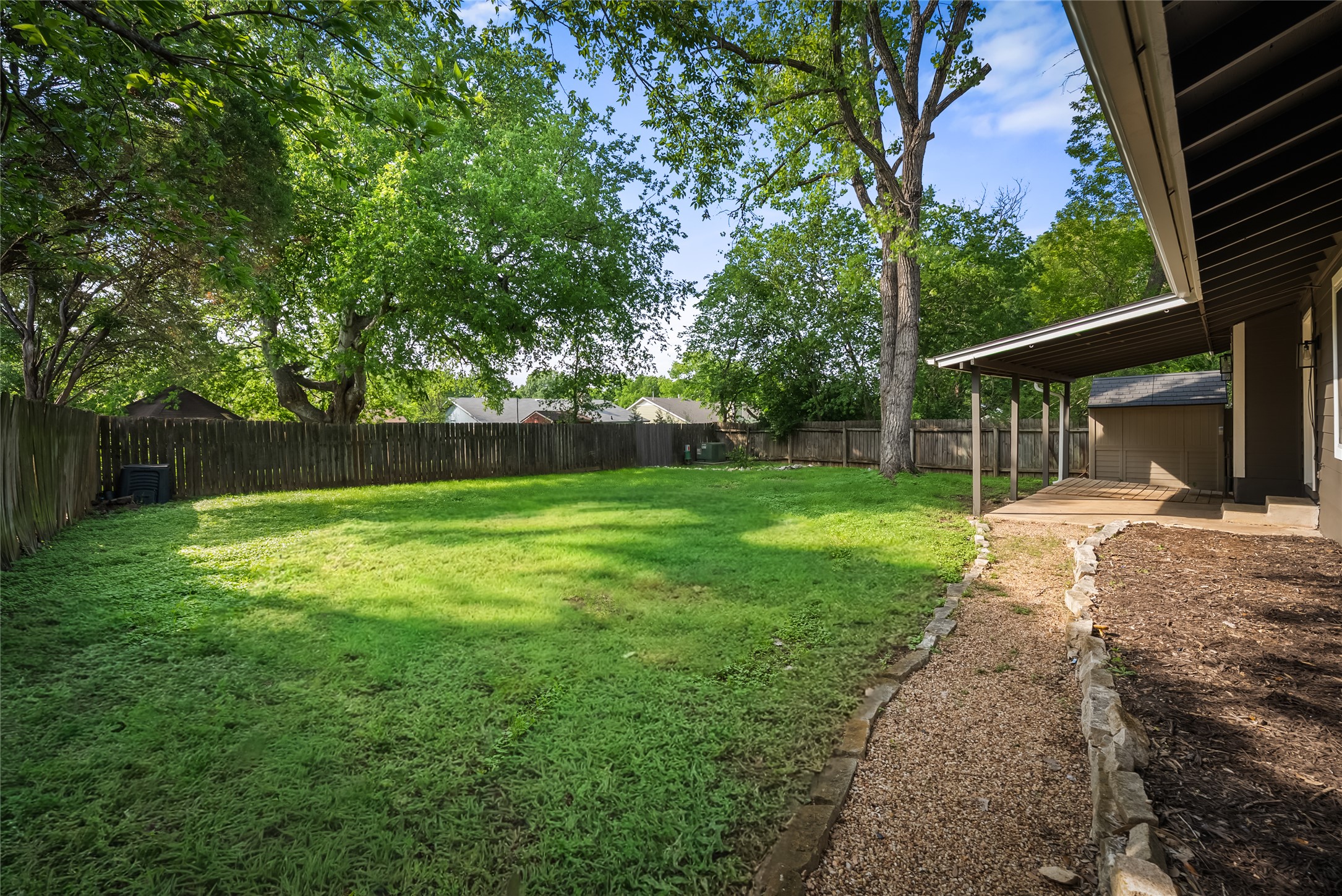 8306 Seminary Ridge Drive Austin, TX 78745 - Photo 5 of 27