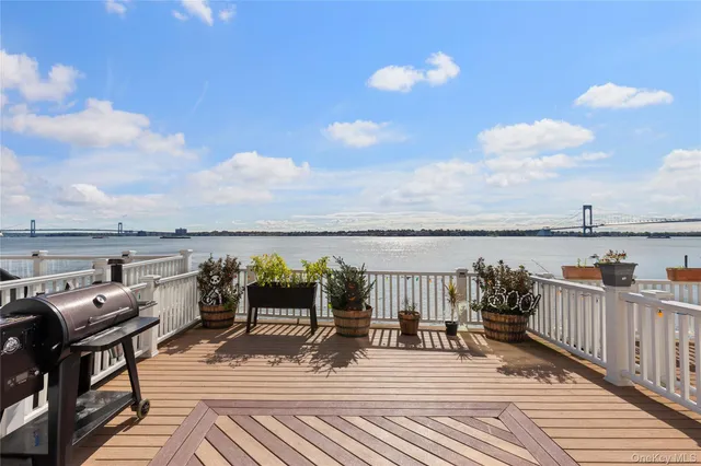 $1,250,000 | 4 Marisa Court, Unit 4A | Throgs Neck