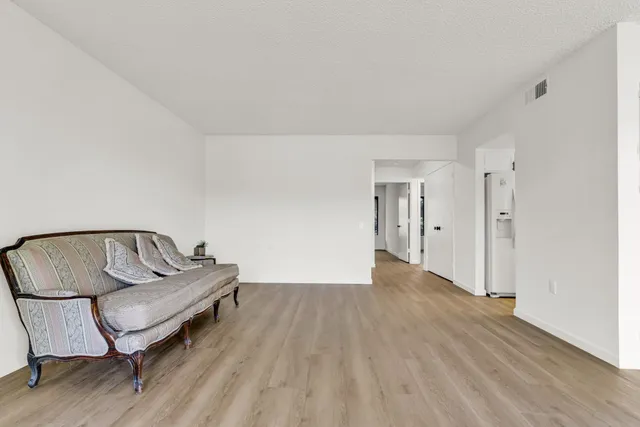 $317,900 | 1108 Fairlawn Court, Unit 6, Walnut Creek, CA 94595