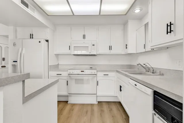 $317,900 | 1108 Fairlawn Court, Unit 6, Walnut Creek, CA 94595