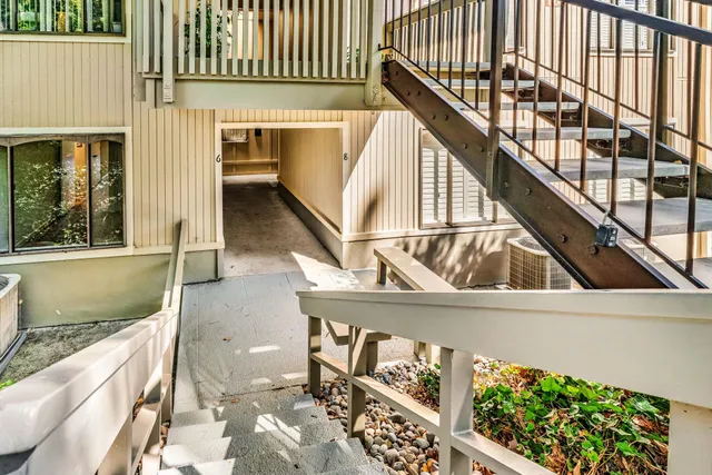 $317,900 | 1108 Fairlawn Court, Unit 6, Walnut Creek, CA 94595