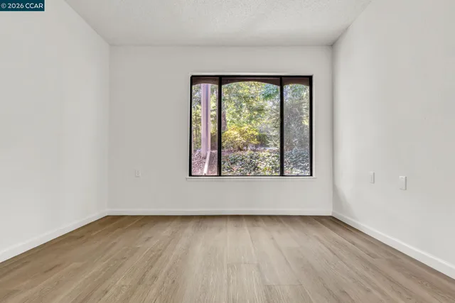 $317,900 | 1108 Fairlawn Court, Unit 6, Walnut Creek, CA 94595